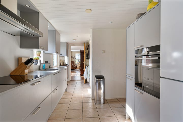 Foto 21 van Emmerhoutstraat 84