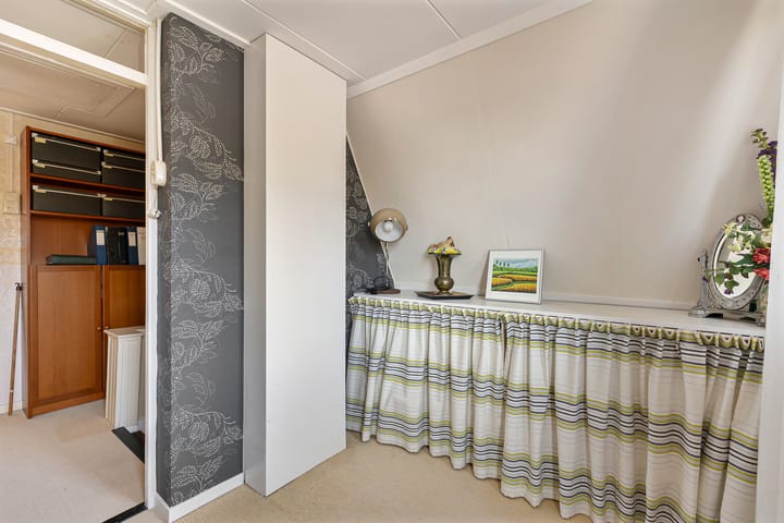 Foto 37 van Emmerhoutstraat 84