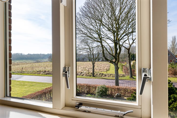 Foto 41 van Emmerhoutstraat 84