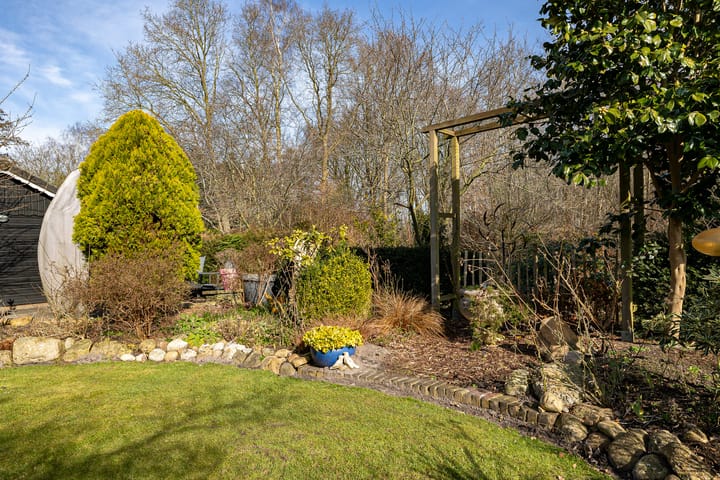 Foto 48 van Emmerhoutstraat 84