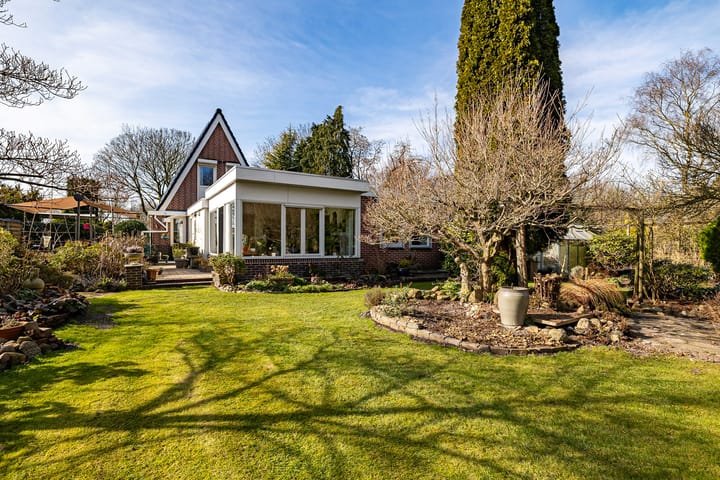 Foto 49 van Emmerhoutstraat 84