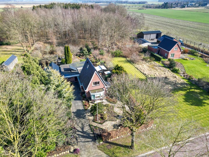 Foto 54 van Emmerhoutstraat 84