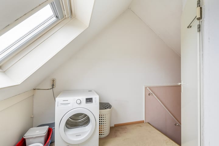 Photo 35 of Johanna Naberpad 17