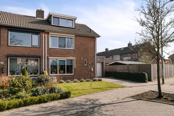 Foto 4 van Oudlandsestraat 25