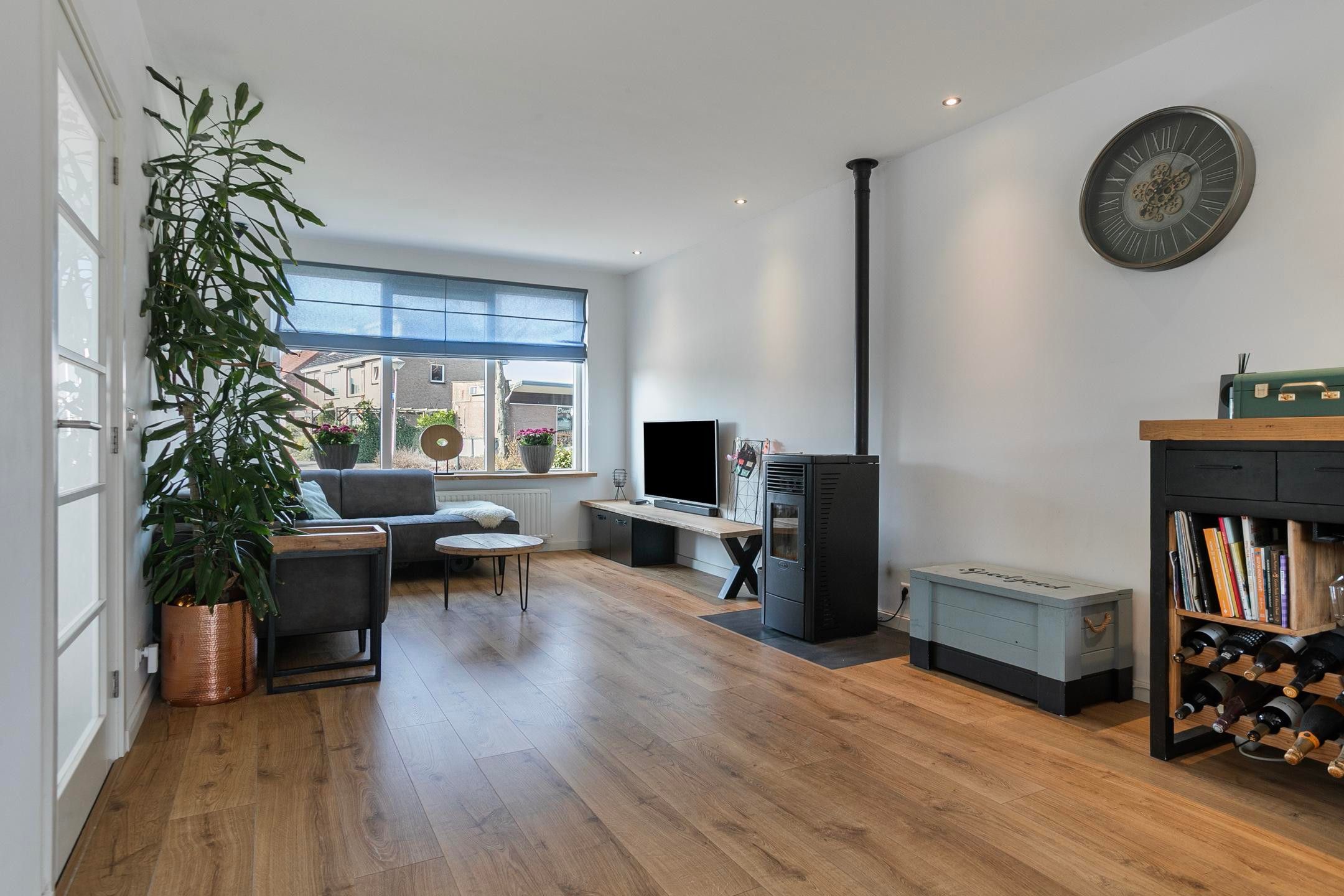 Foto 9 van Oudlandsestraat 25