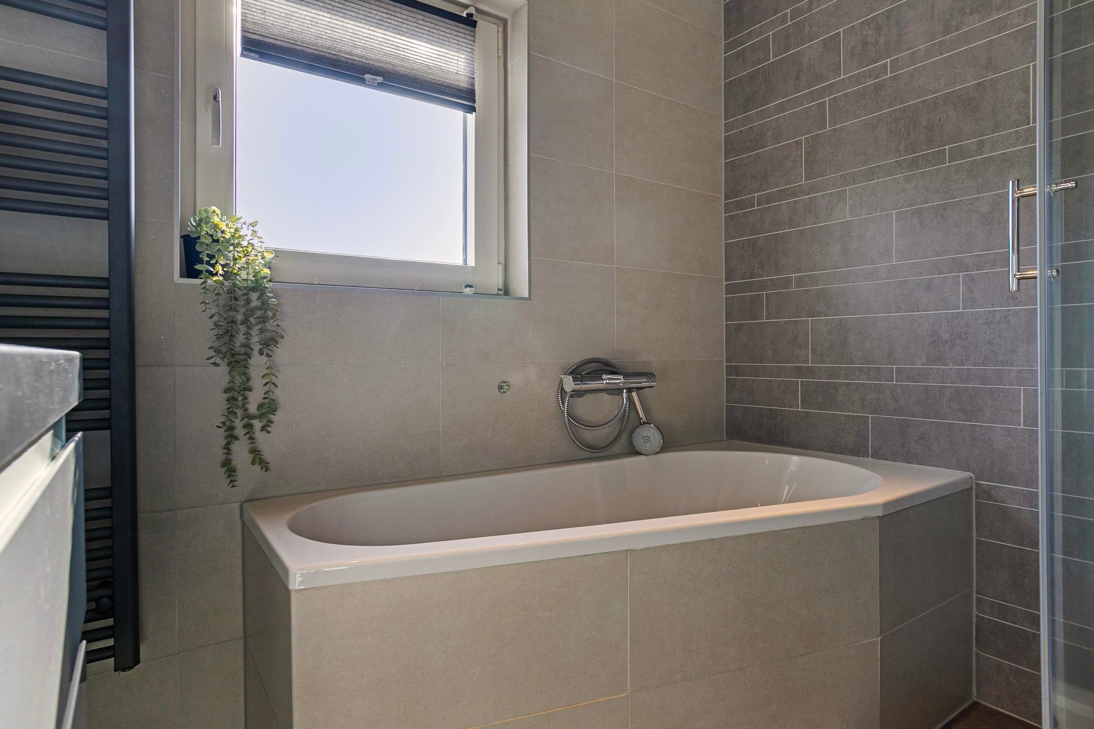 Foto 36 van Oudlandsestraat 25