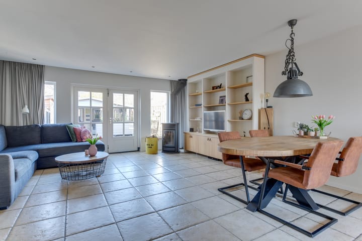 Foto 2 van Jacques Perklaan 101