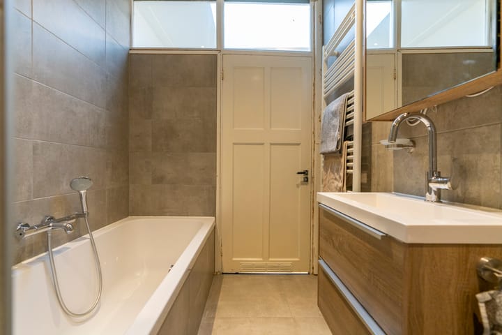 Foto 28 van Van Leeuwenhoeckstraat 4-BS