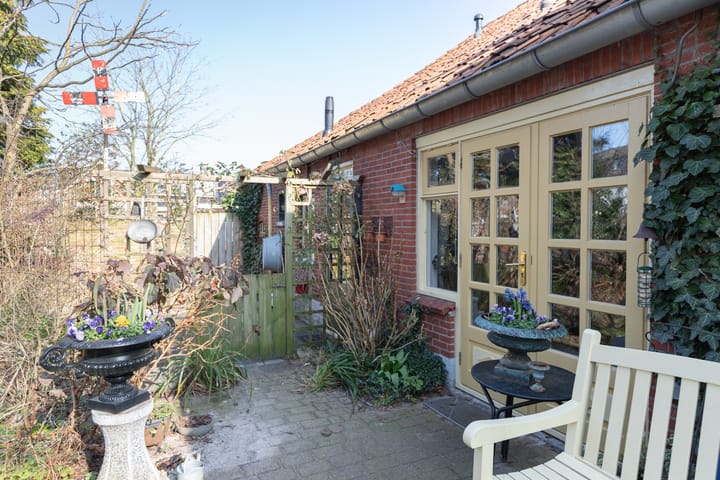 Photo 11 of Hoofdweg 176