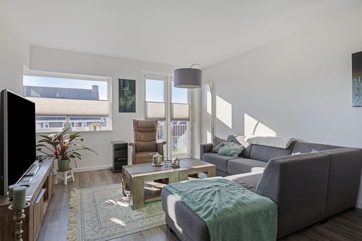 Foto 2 van Hertog Jan II Laan 2-08