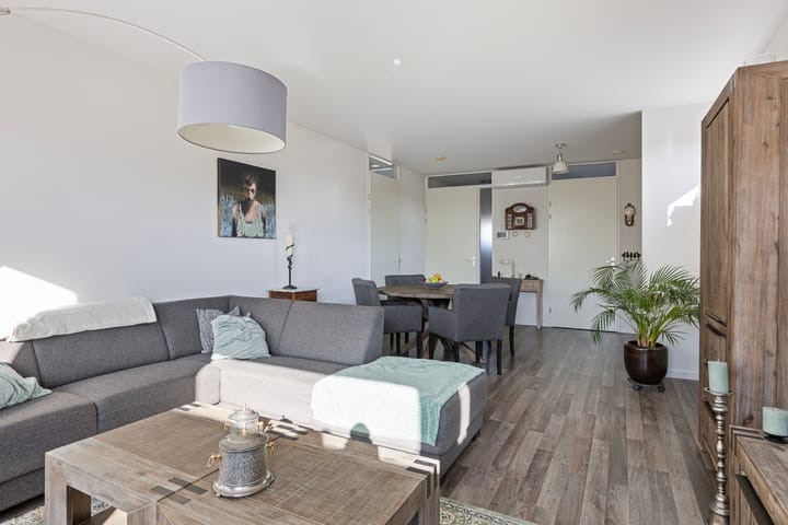 Foto 3 van Hertog Jan II Laan 2-08