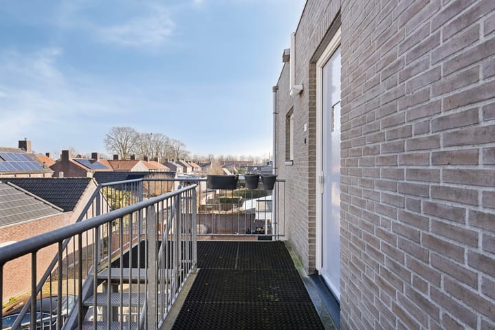 Foto 5 van Hertog Jan II Laan 2-08