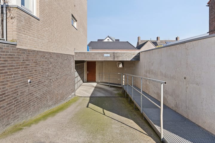 Foto 28 van Hertog Jan II Laan 2-08