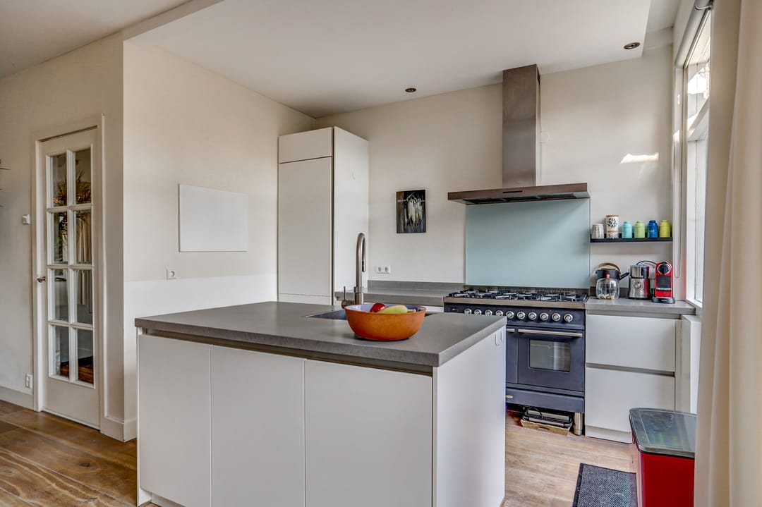 Photo 11 of Lusthofstraat 5