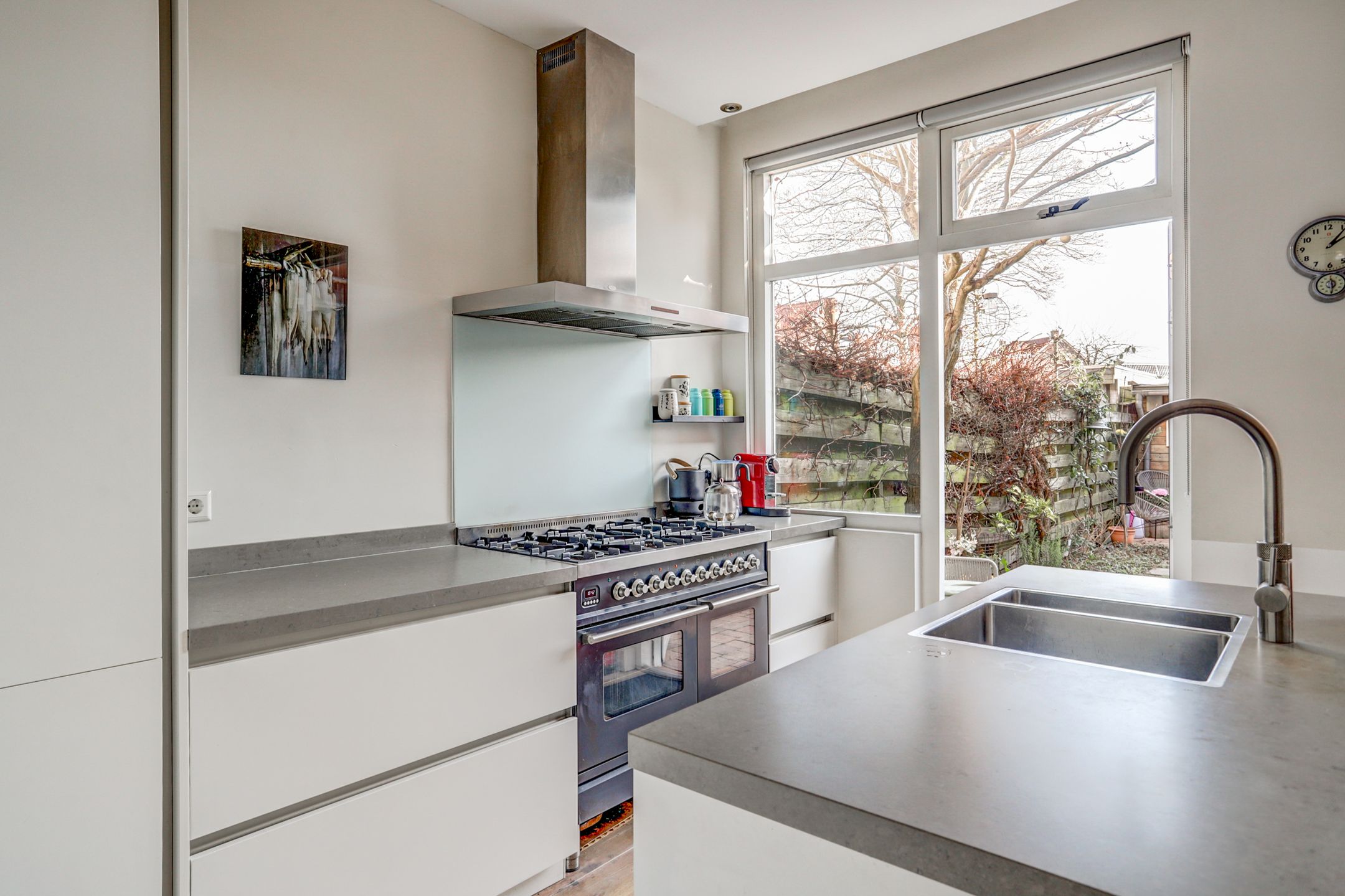 Photo 12 of Lusthofstraat 5