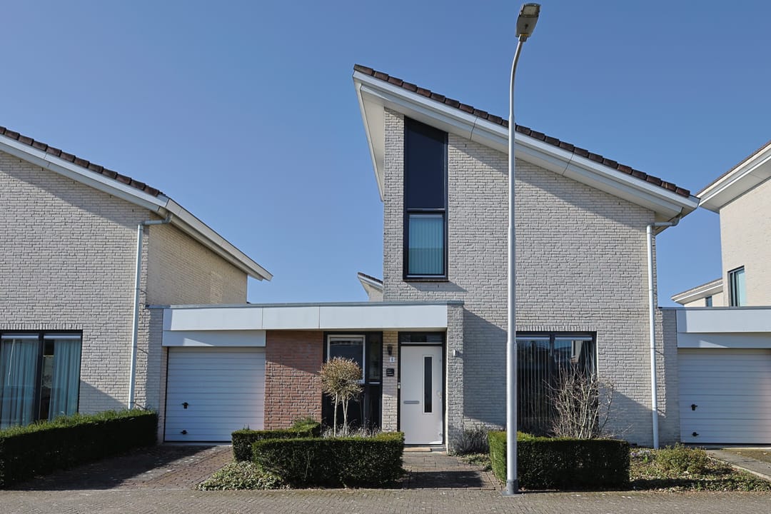 Foto 2 van Kattedoorn 6