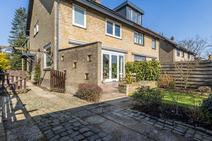 Foto 41 van Parallelweg 72