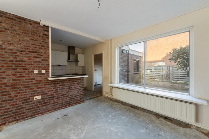 Foto 3 van Genemuidenstraat 1