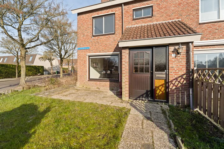 Foto 9 van Genemuidenstraat 1