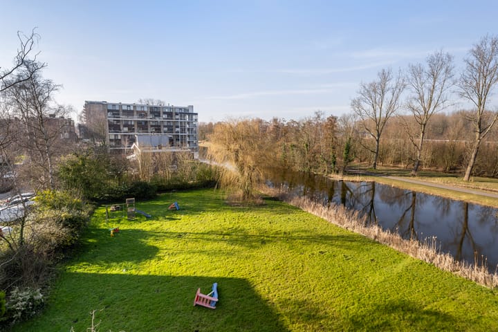 Foto 3 van van der Waalsstraat 129