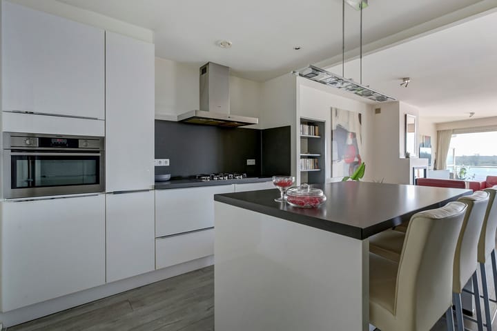 Foto 7 van Straatweg 216-C