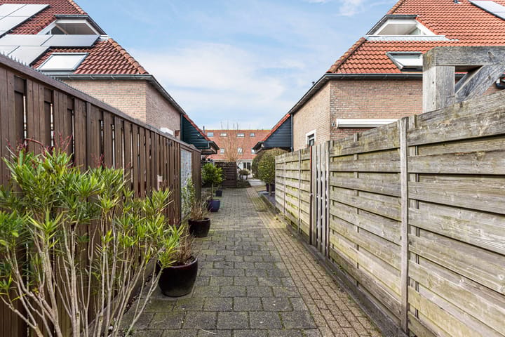 Foto 45 van Haarmos 5