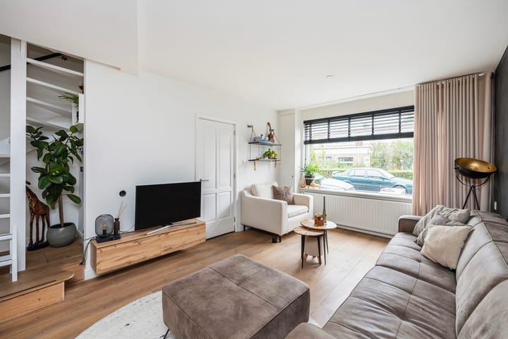 Foto 8 van Meidoornplein 9