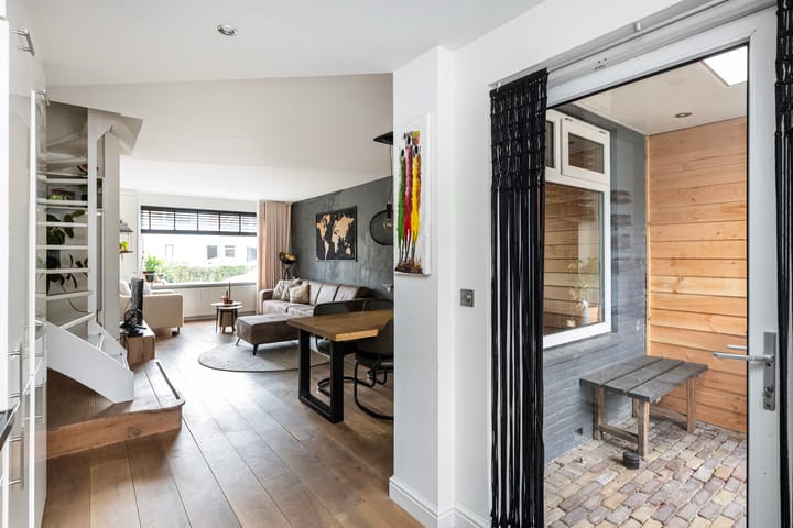 Foto 19 van Meidoornplein 9