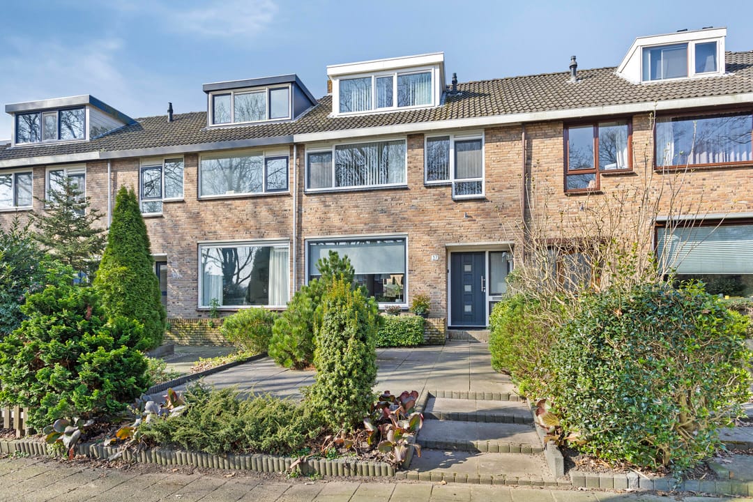 Foto 1 van Una-Corda 37