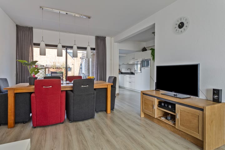 Foto 6 van Una-Corda 37