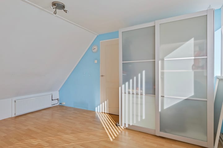 Foto 32 van Una-Corda 37