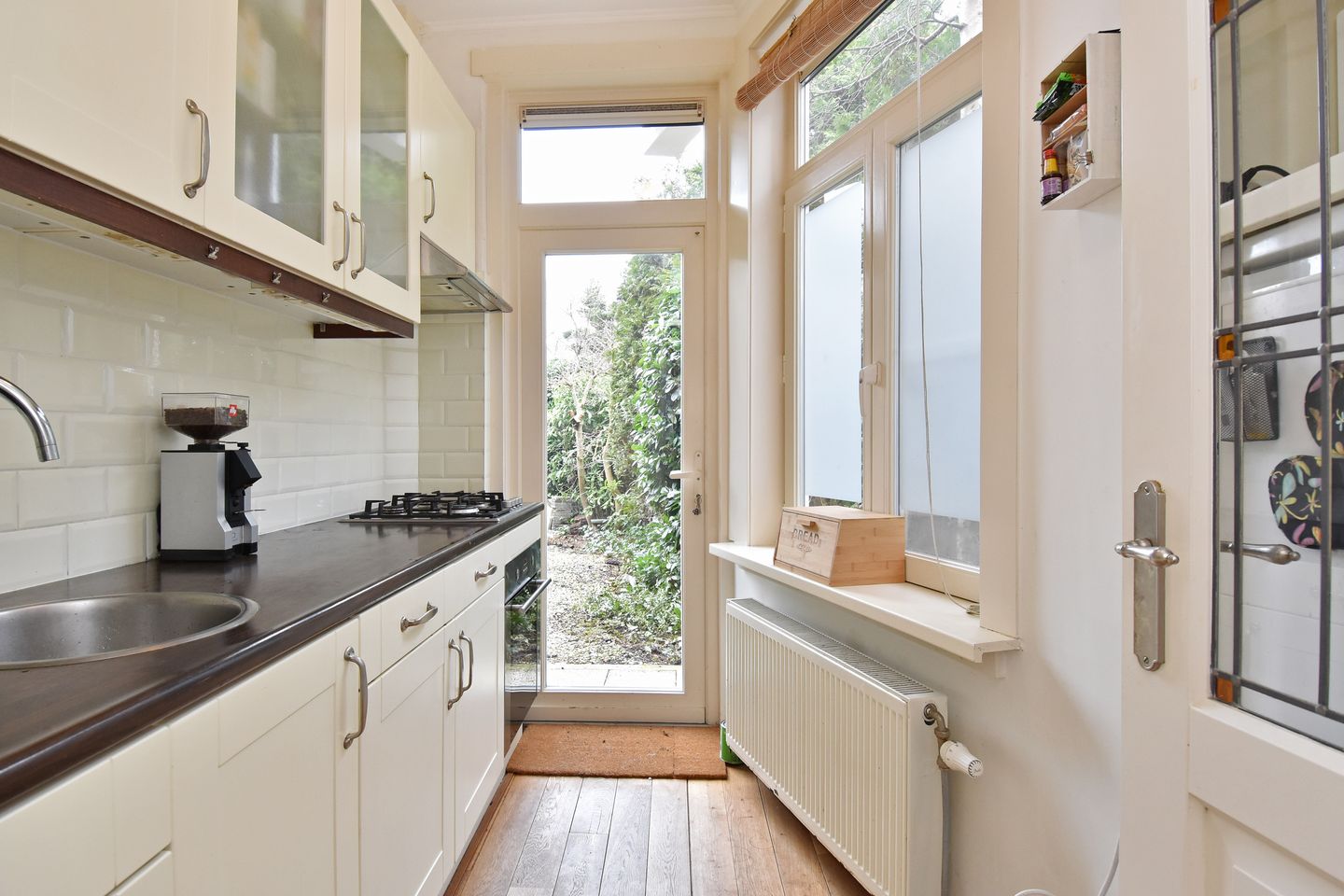 Foto 19 van van Beijerenstraat 10