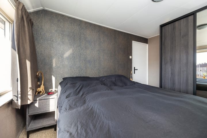 Foto 16 van Azaleastraat 19