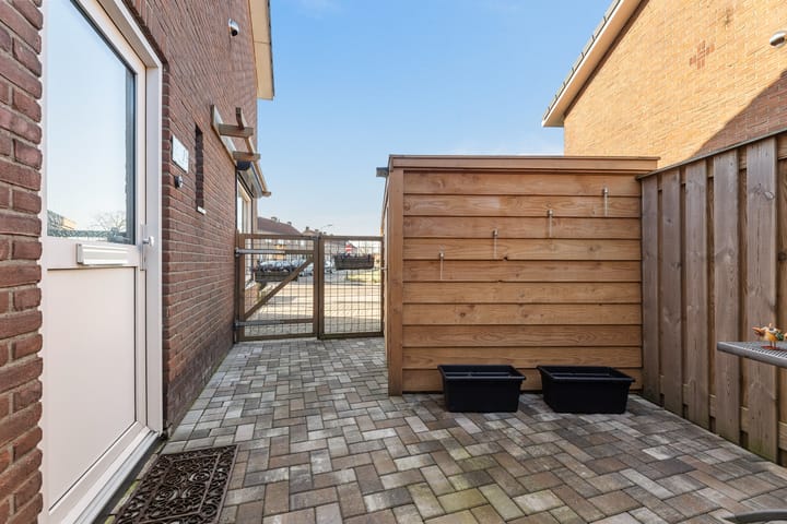 Foto 28 van Azaleastraat 19