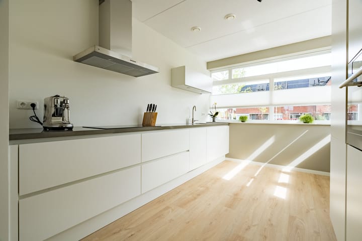 Foto 14 van Van de Weerdstraat 40