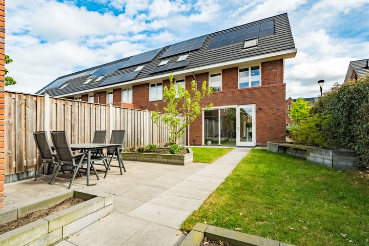 Foto 30 van Van de Weerdstraat 40