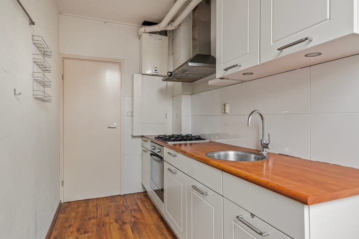 Photo 12 of Vierambachtsstraat 35-B01