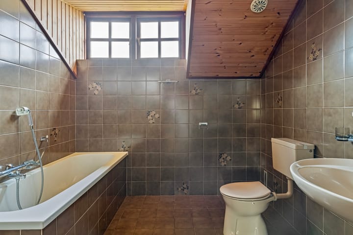 Foto 25 van 2e Colonjes 10