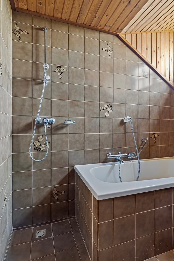 Foto 26 van 2e Colonjes 10