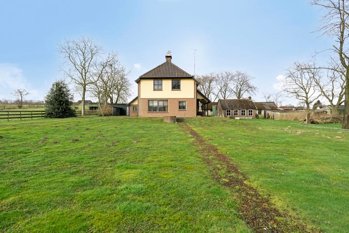 Foto 40 van 2e Colonjes 10