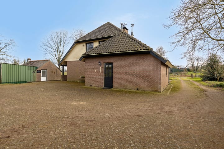 Foto 41 van 2e Colonjes 10