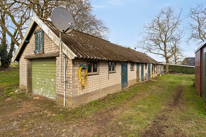 Foto 45 van 2e Colonjes 10