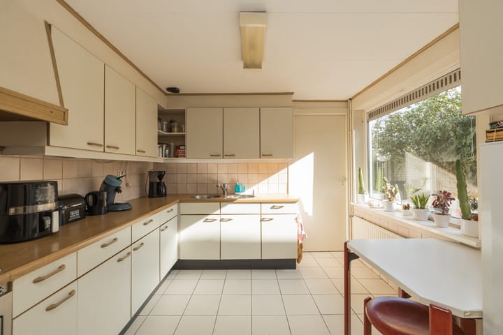 Foto 16 van Teylingerlaan 48