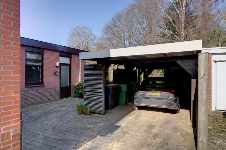 Foto 4 van Burgemeester Mr. H.J. Engelkens-laan 13