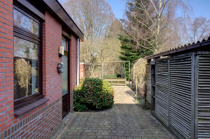 Foto 5 van Burgemeester Mr. H.J. Engelkens-laan 13