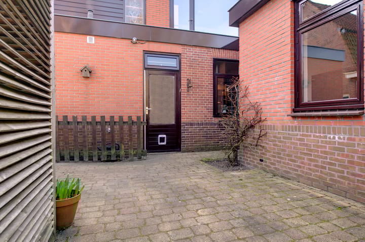 Foto 6 van Burgemeester Mr. H.J. Engelkens-laan 13