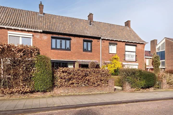 Foto 3 van Antillenweg 8