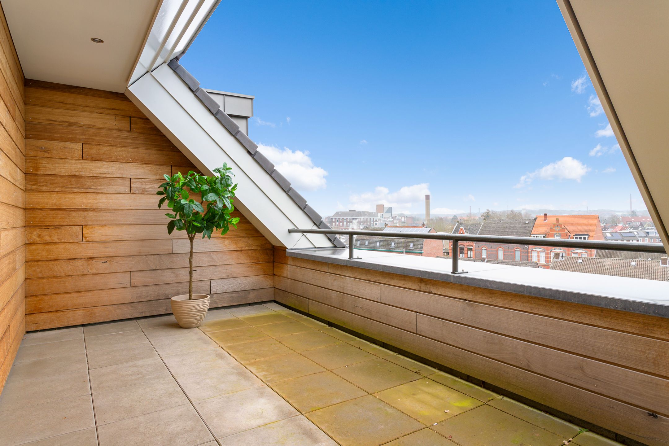 Foto 24 van Roermondseweg 17-G