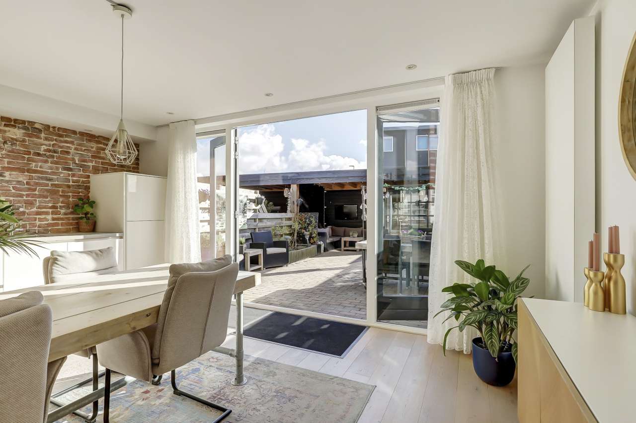 Photo 18 of Herman Heijermansstraat 120