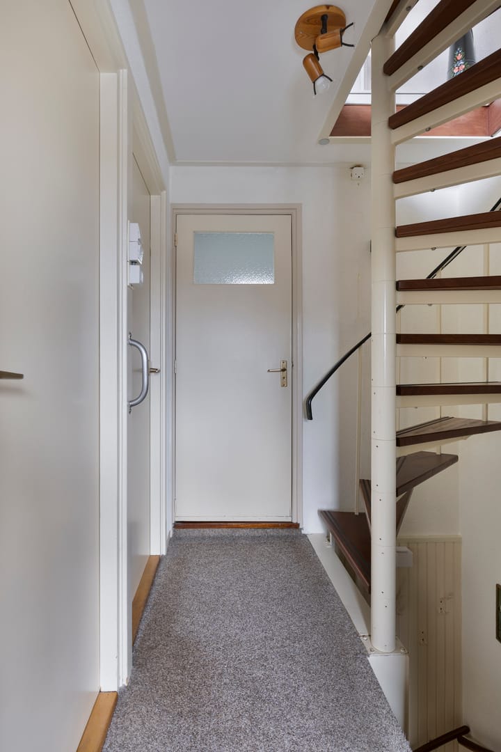 Foto 18 van Bernhardlaan 25